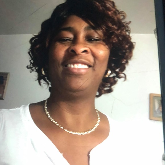 Meet your Posher, Pearline - Picture 1 of 1